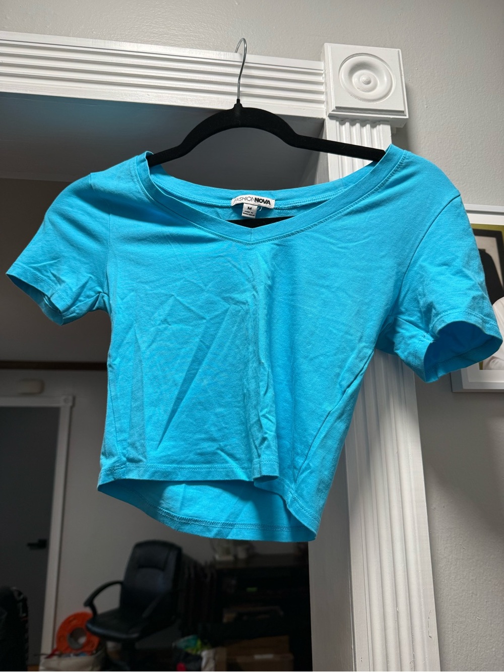 Fashion Nova Turquoise V-Neck Cropped Tee